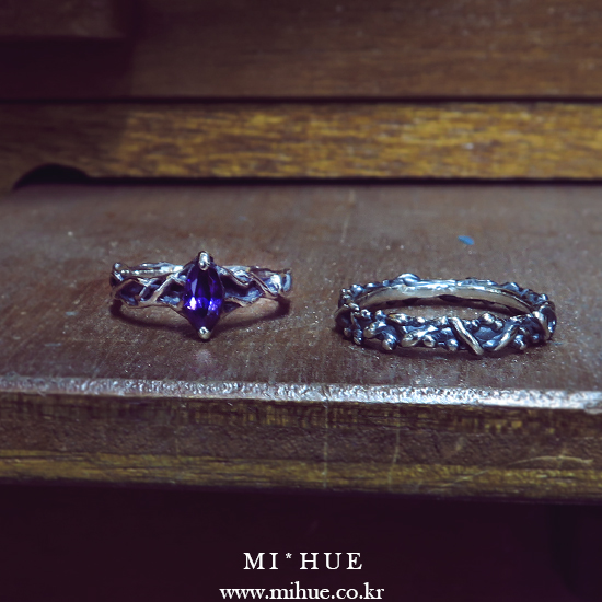 Night bloodcell ring &amp; bold ring