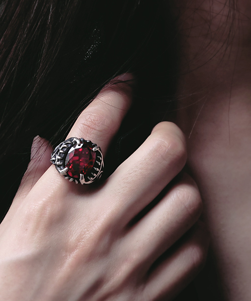 Red blood eye oval silver ring
