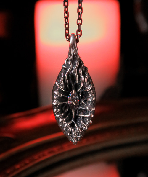 Marquise Core pendant &amp; necklace